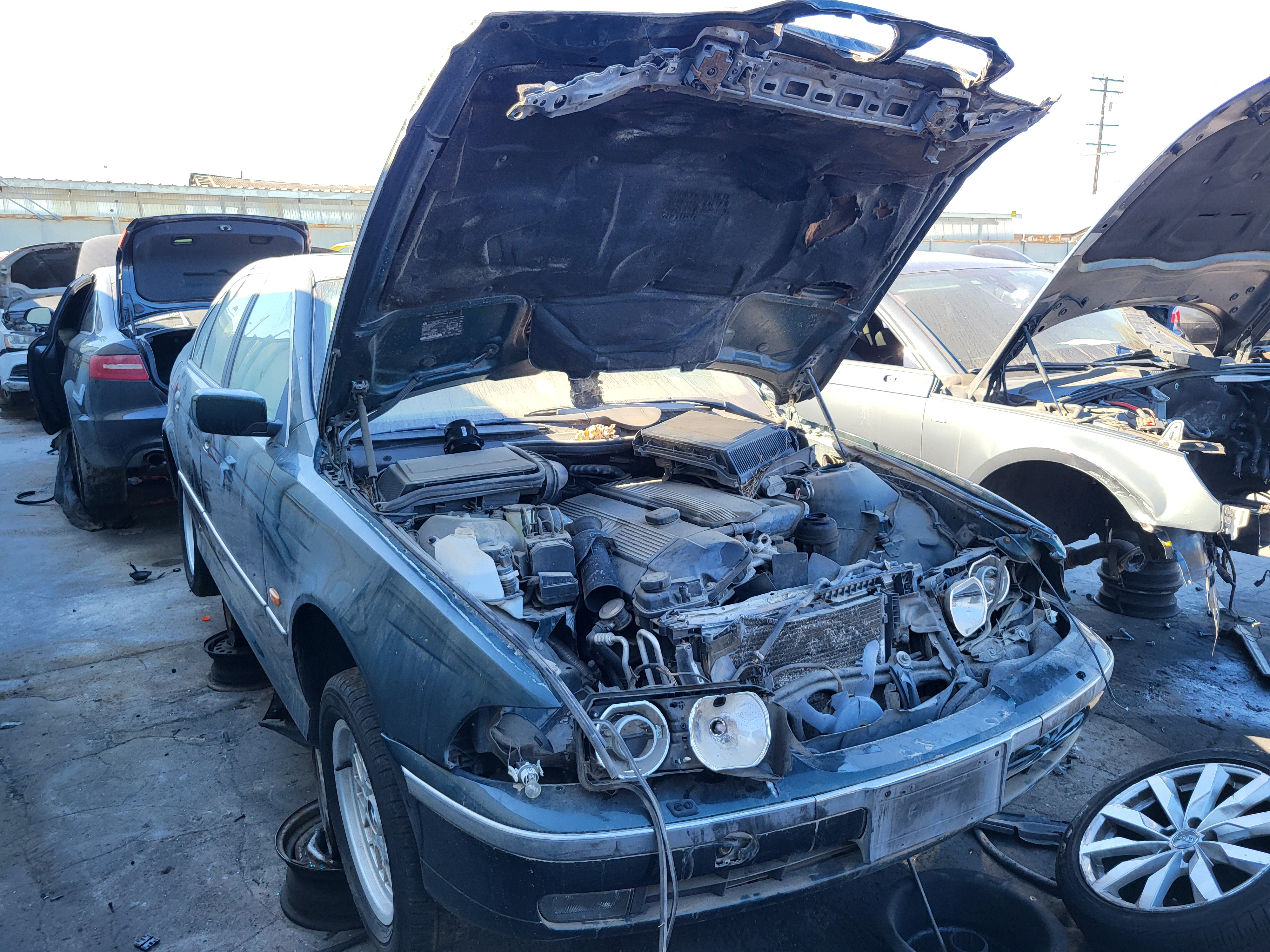 2000 BMW 528i