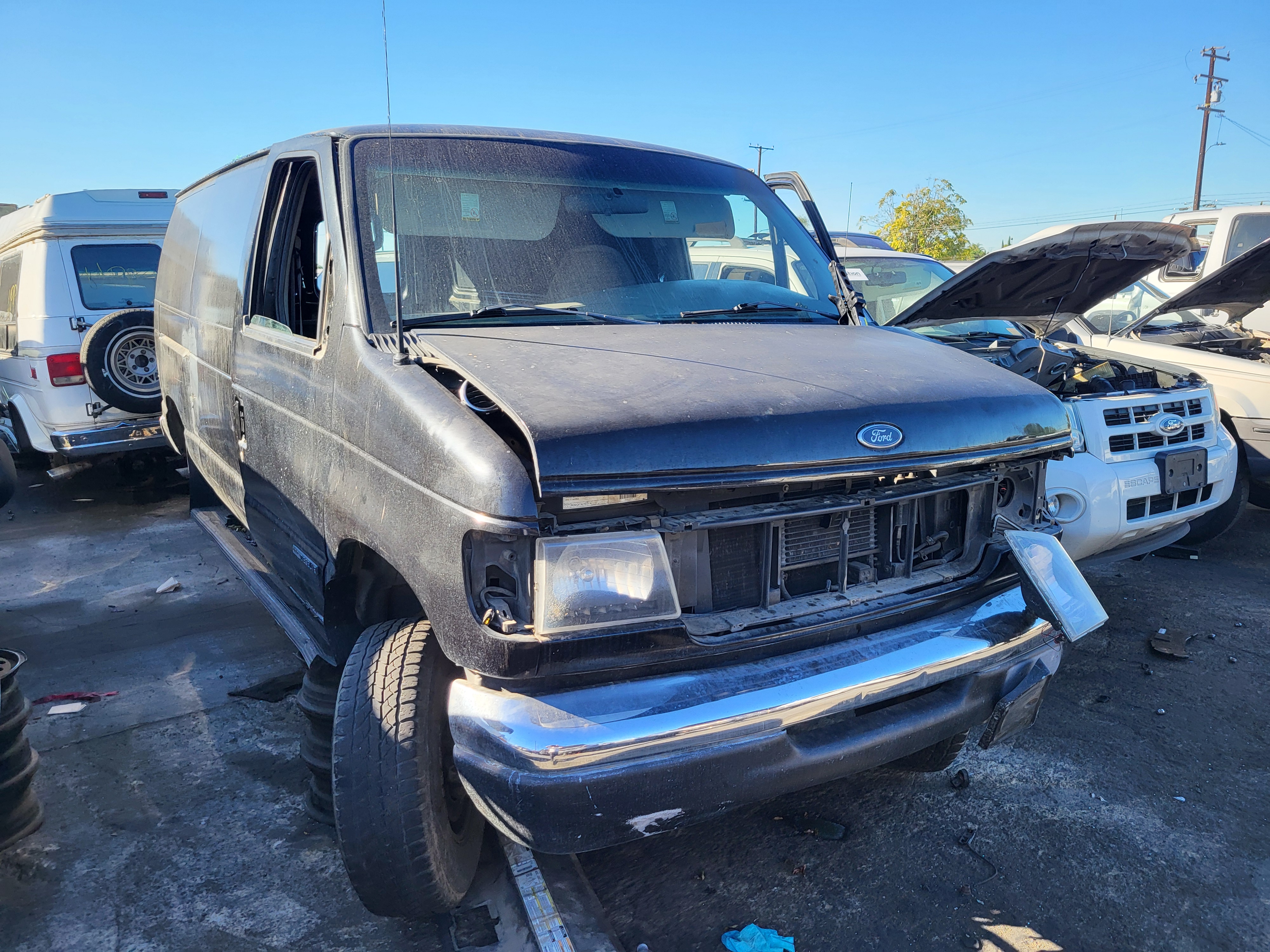 2002 FORD E-350