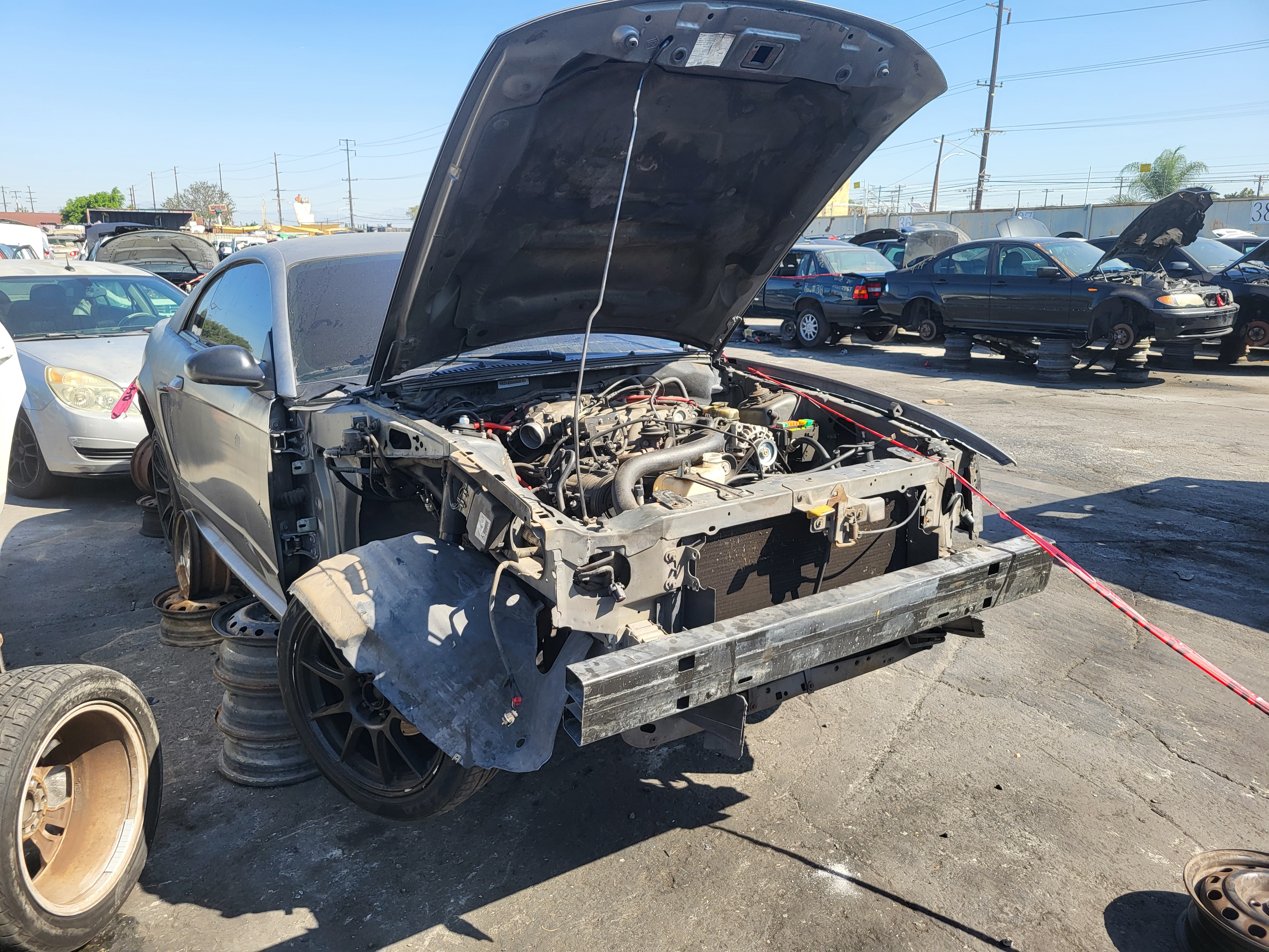2004 FORD Mustang
