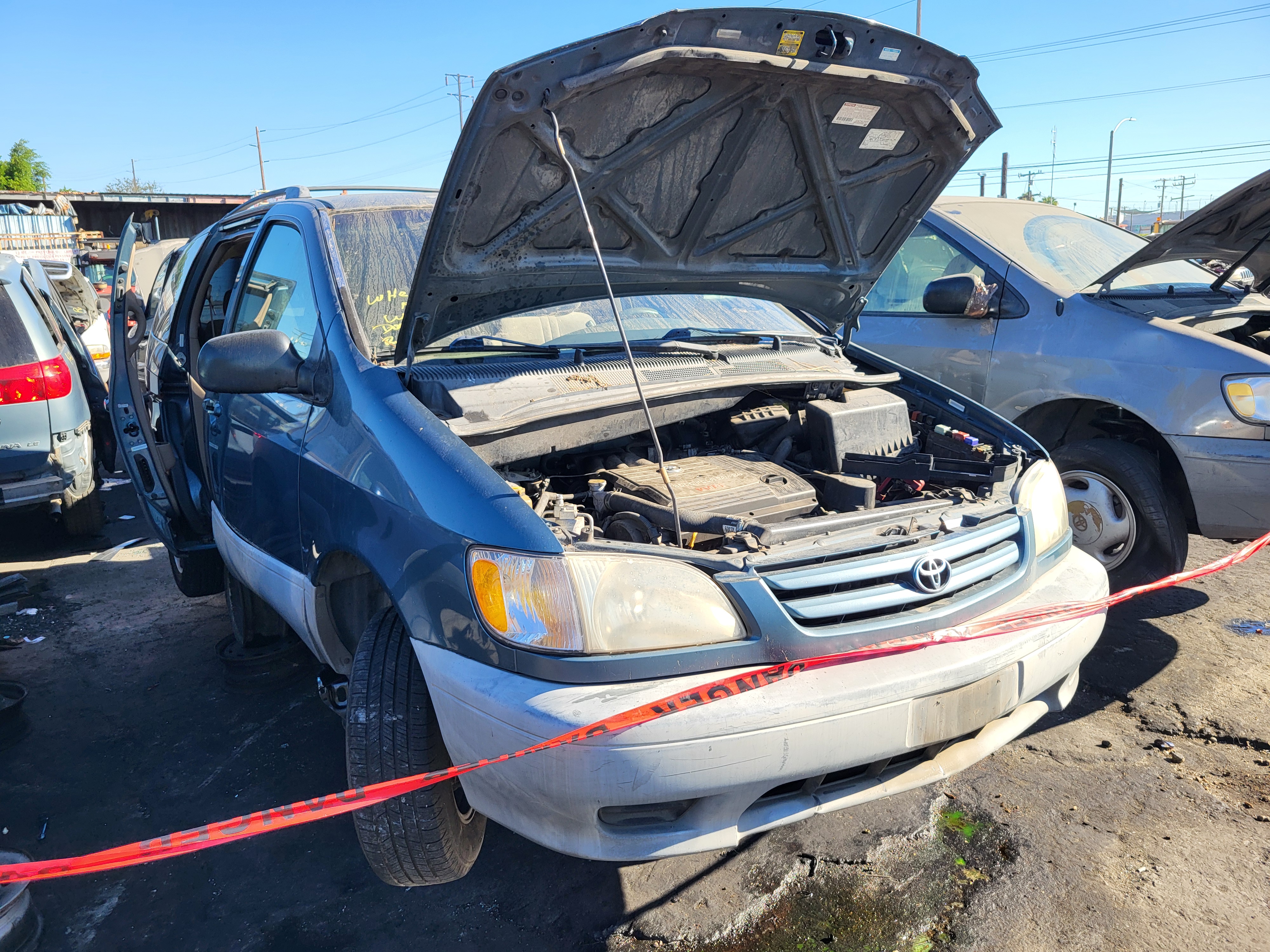 2001 TOYOTA Sienna