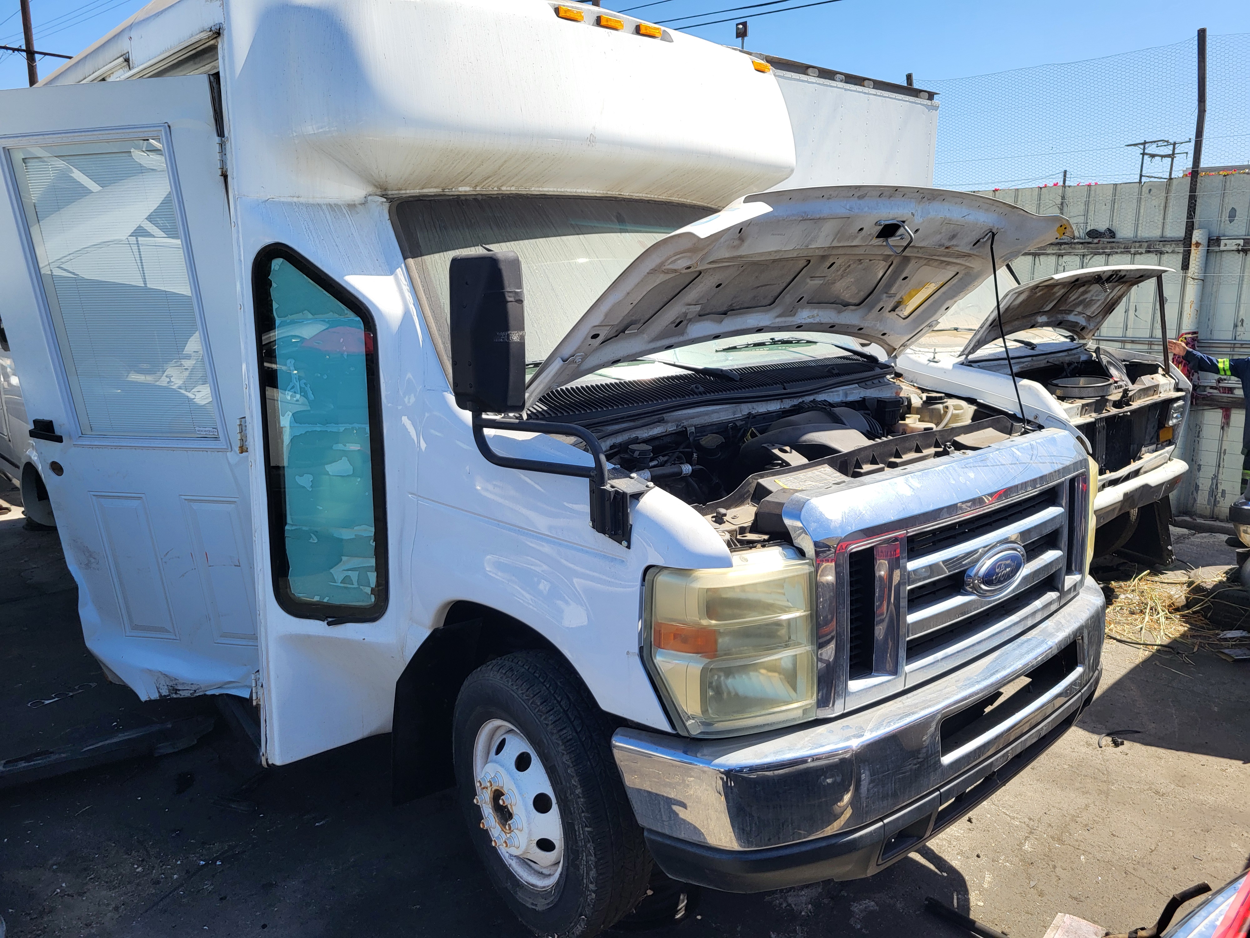 2006 FORD E-450