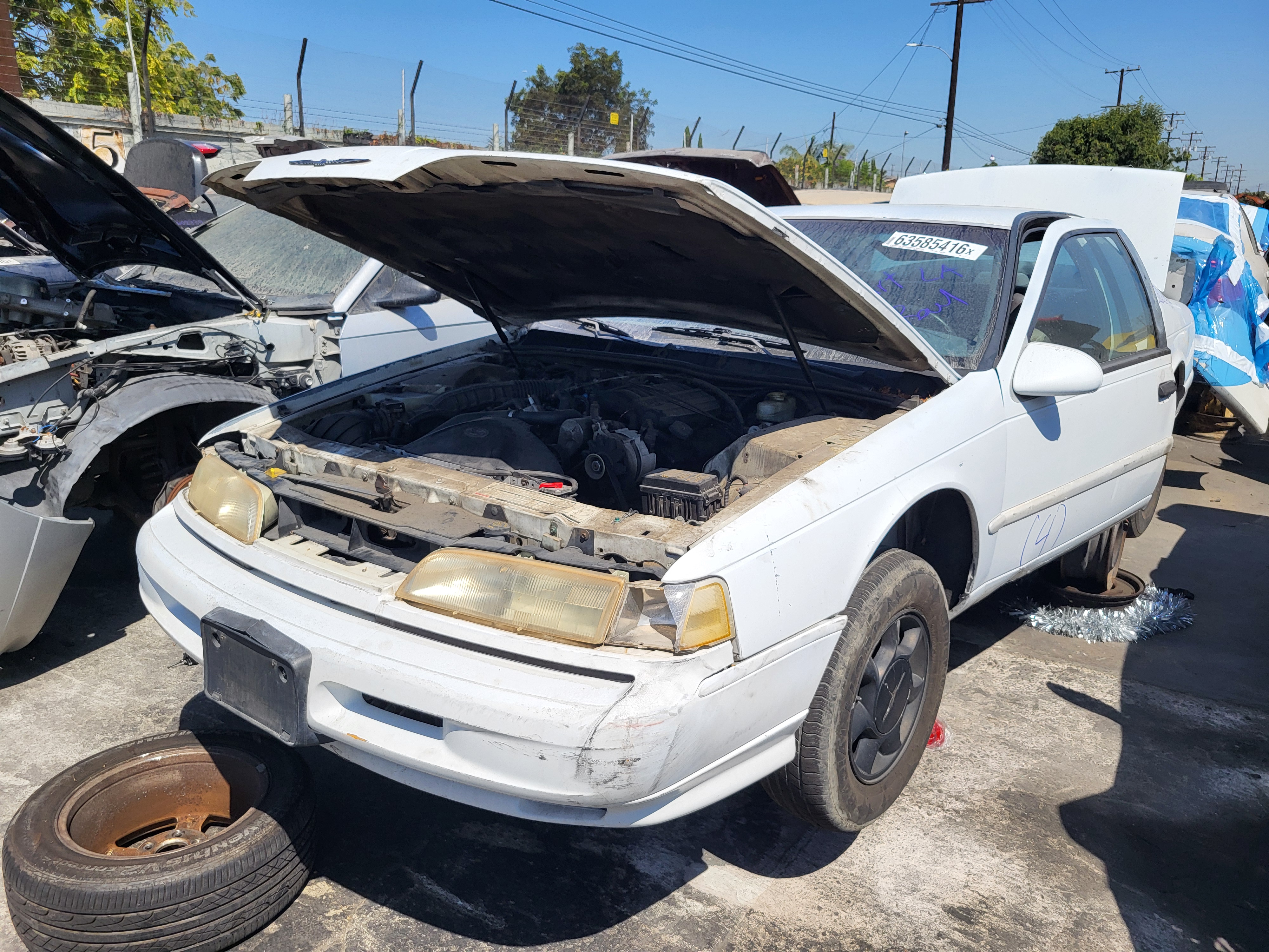 1993 FORD Thunderbird