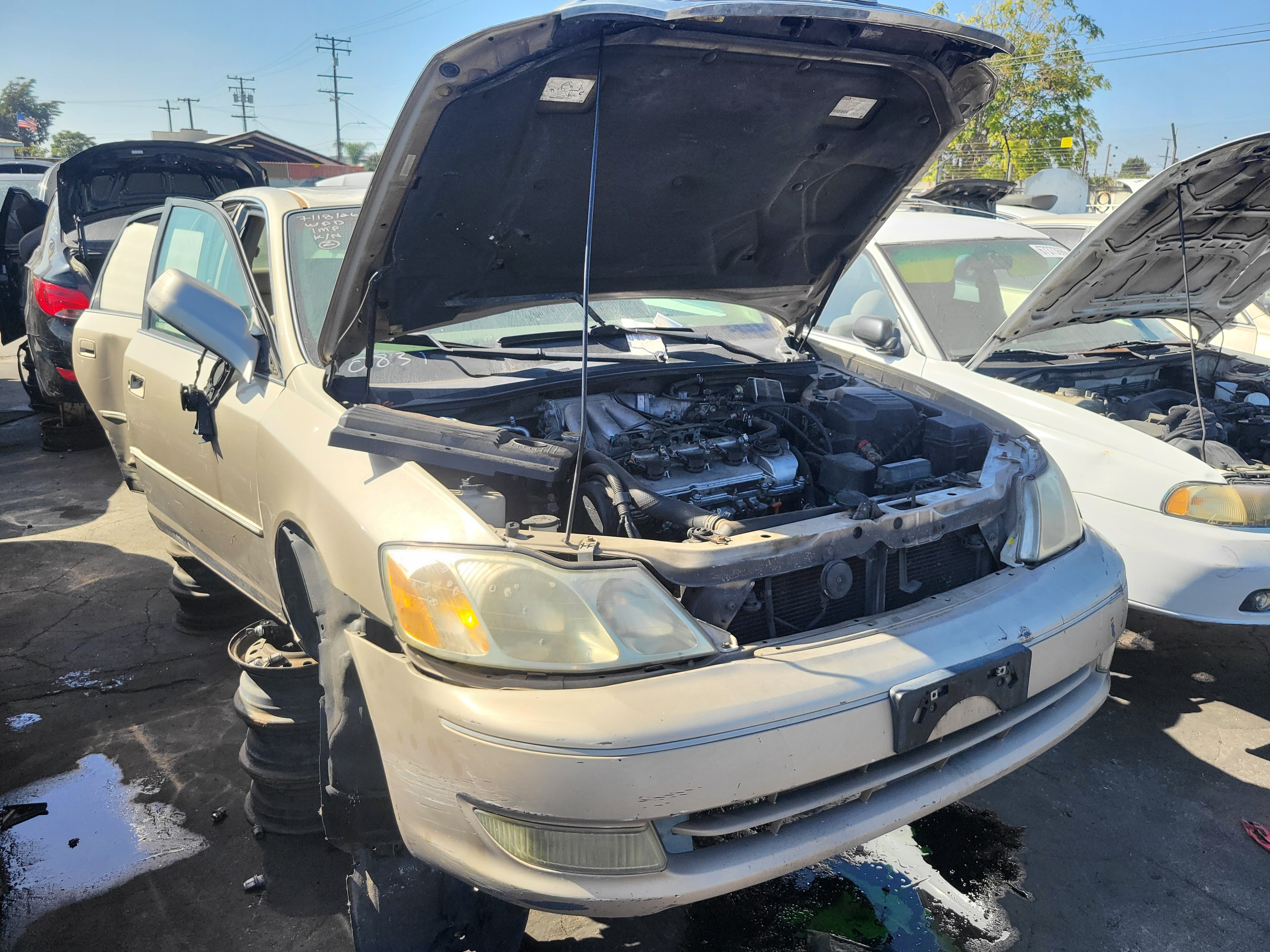 2003 TOYOTA Avalon