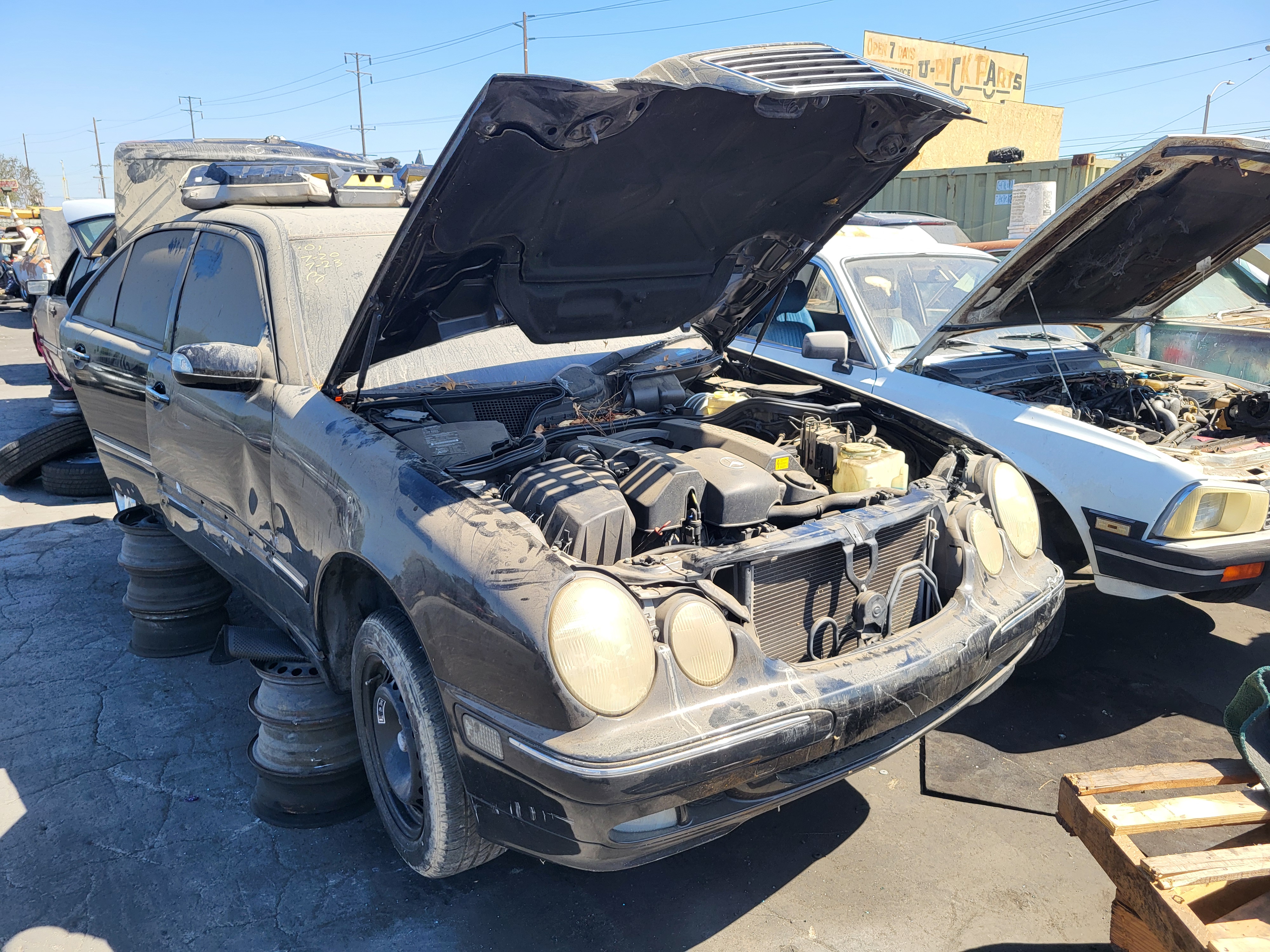 2002 MERCEDES-BENZ E-Class