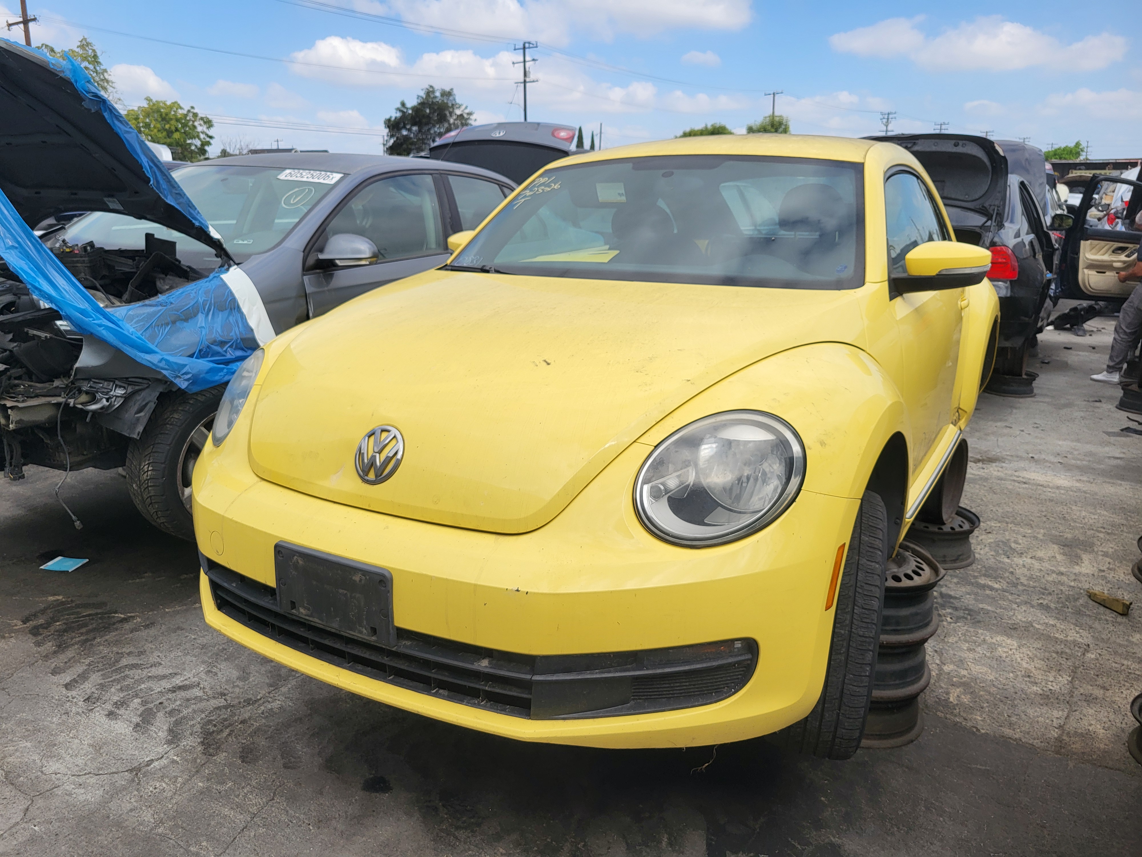 2015 VOLKSWAGEN Beetle