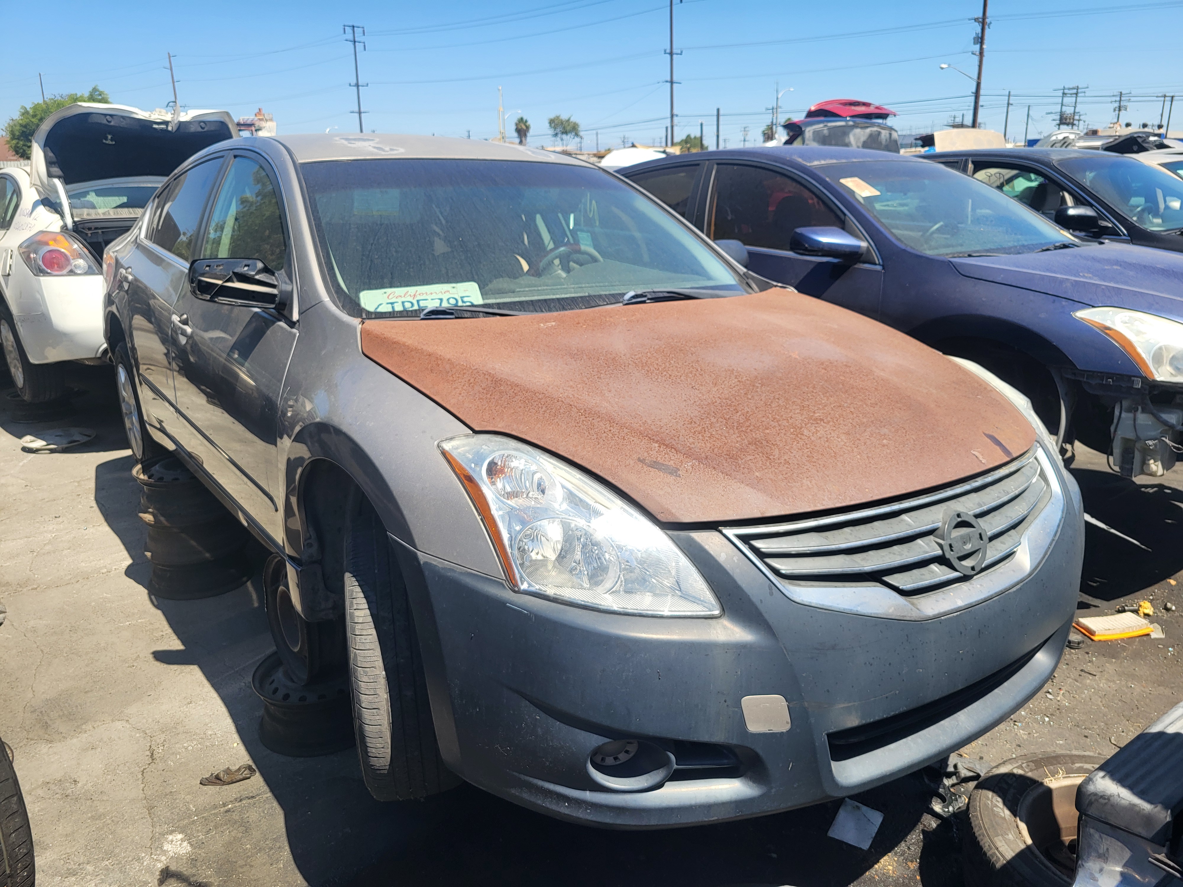 2012 NISSAN Altima