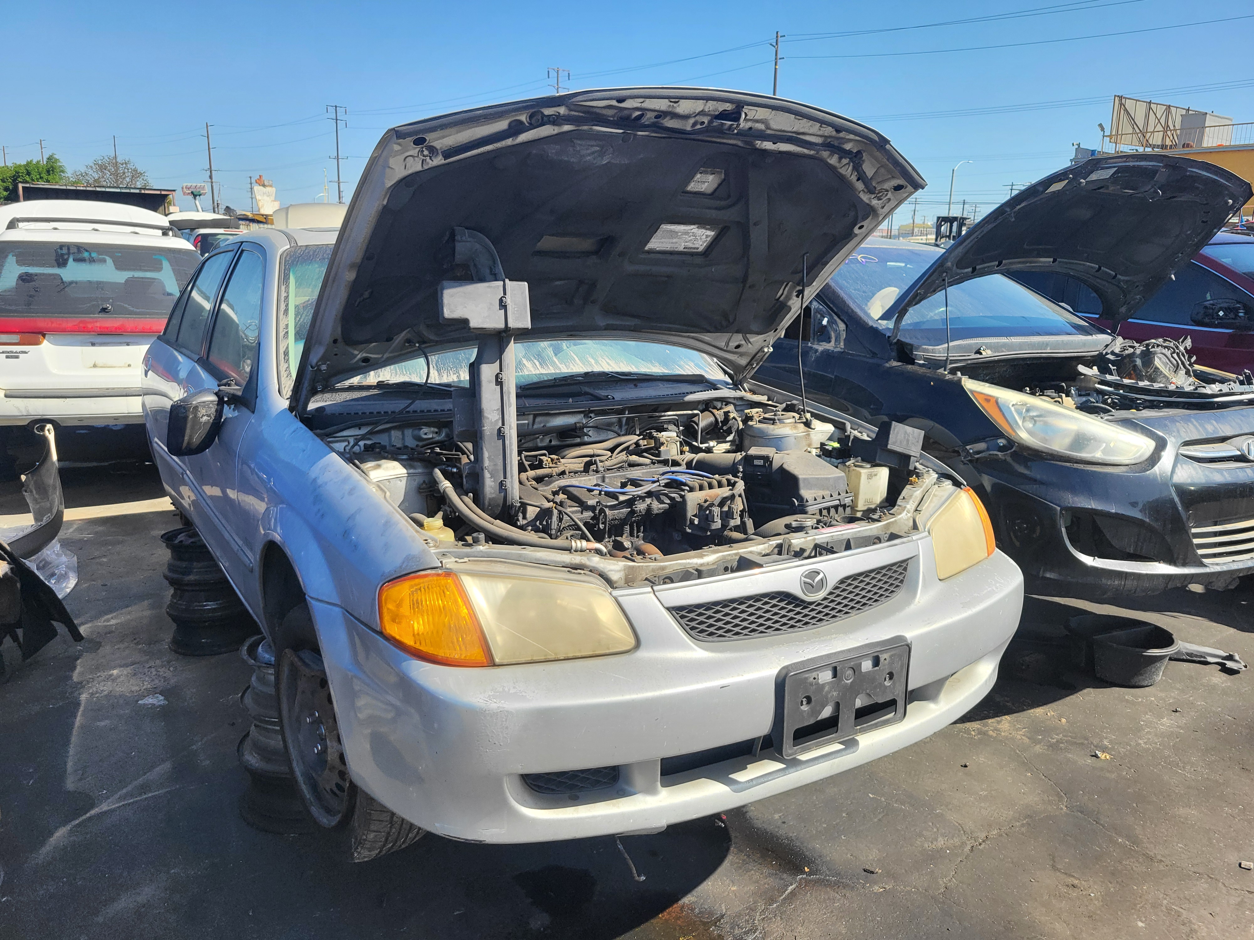 2000 MAZDA Protege