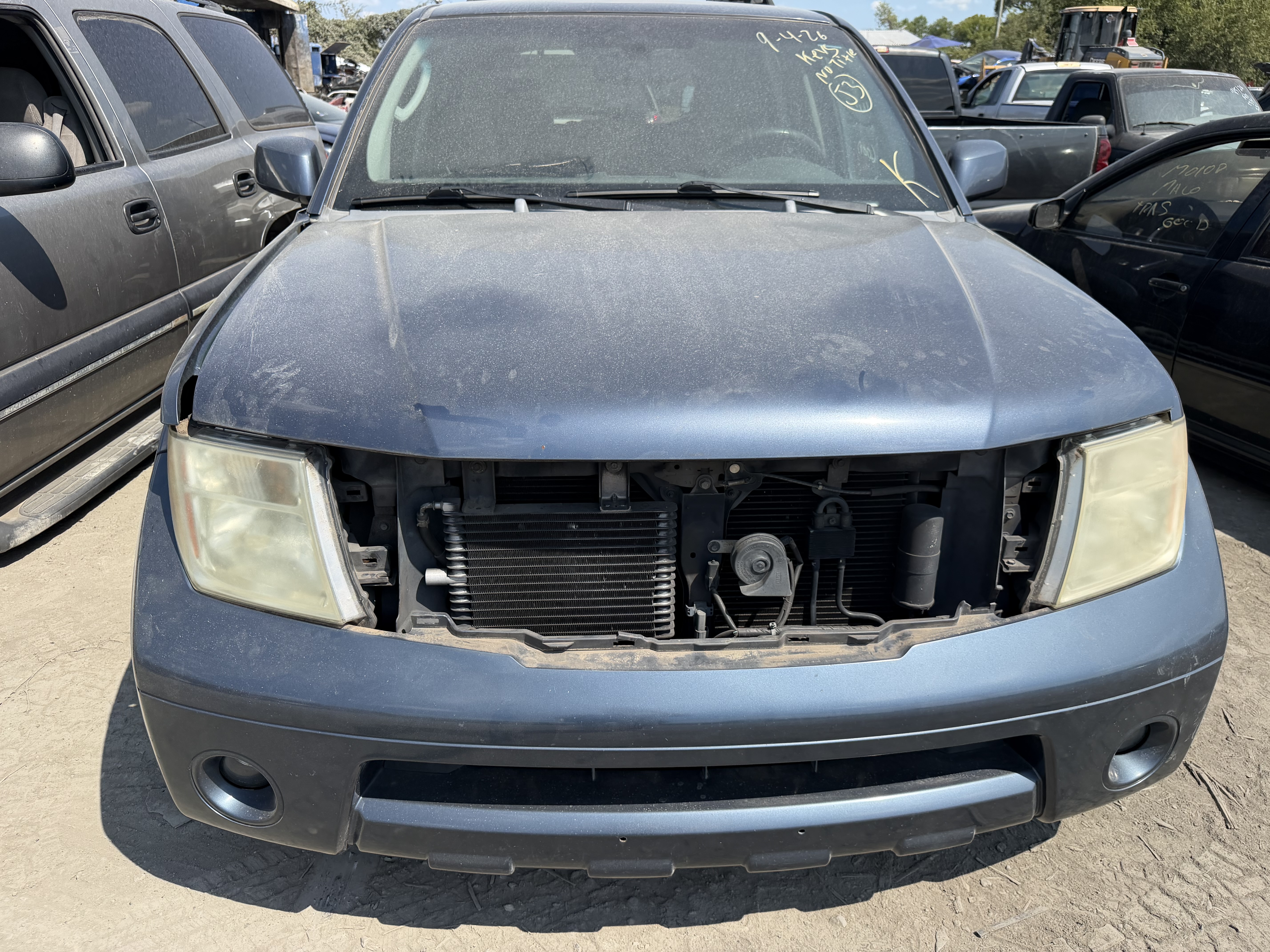 2005 NISSAN Pathfinder