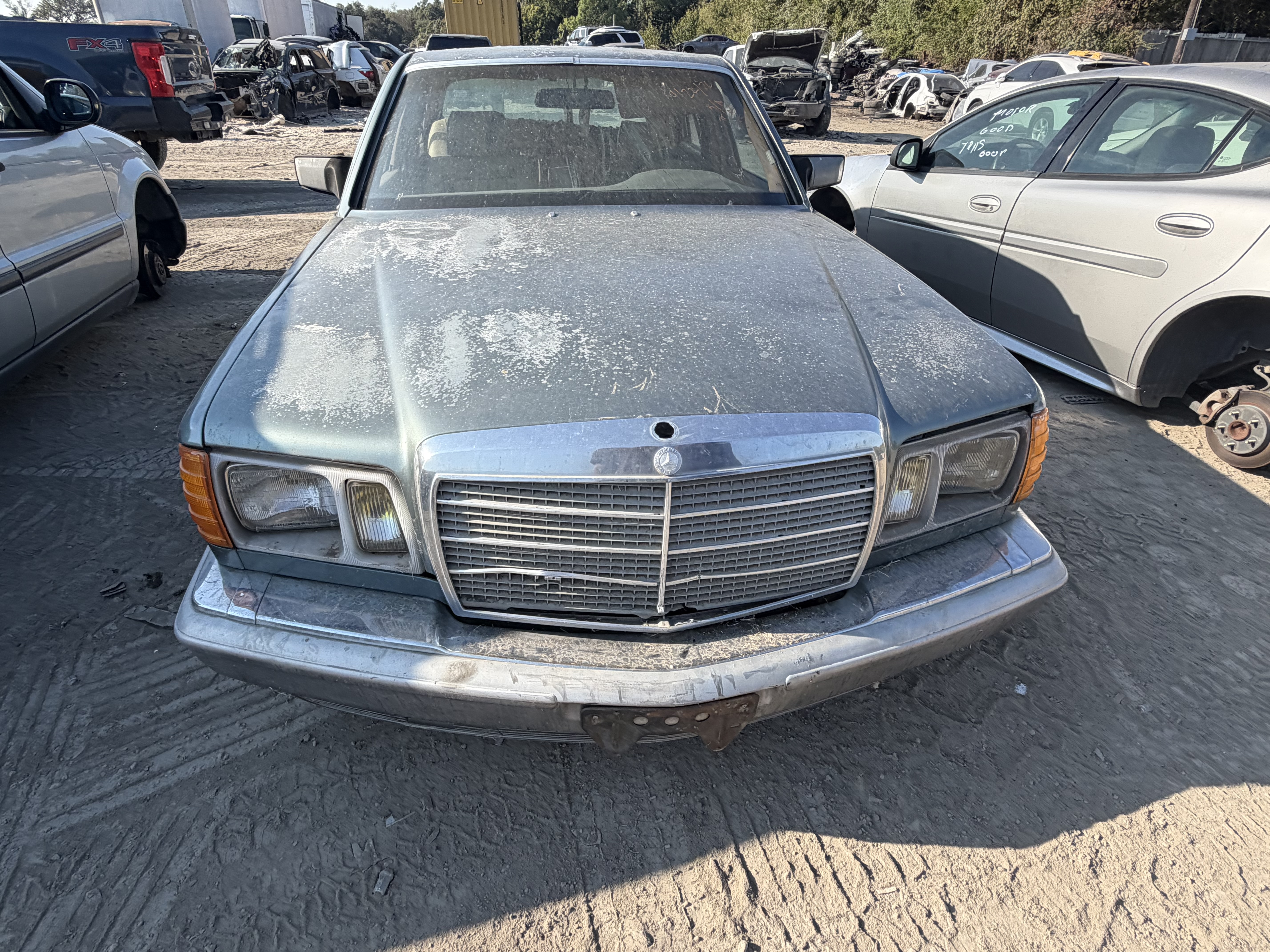 1983 MERCEDES-BENZ 300
