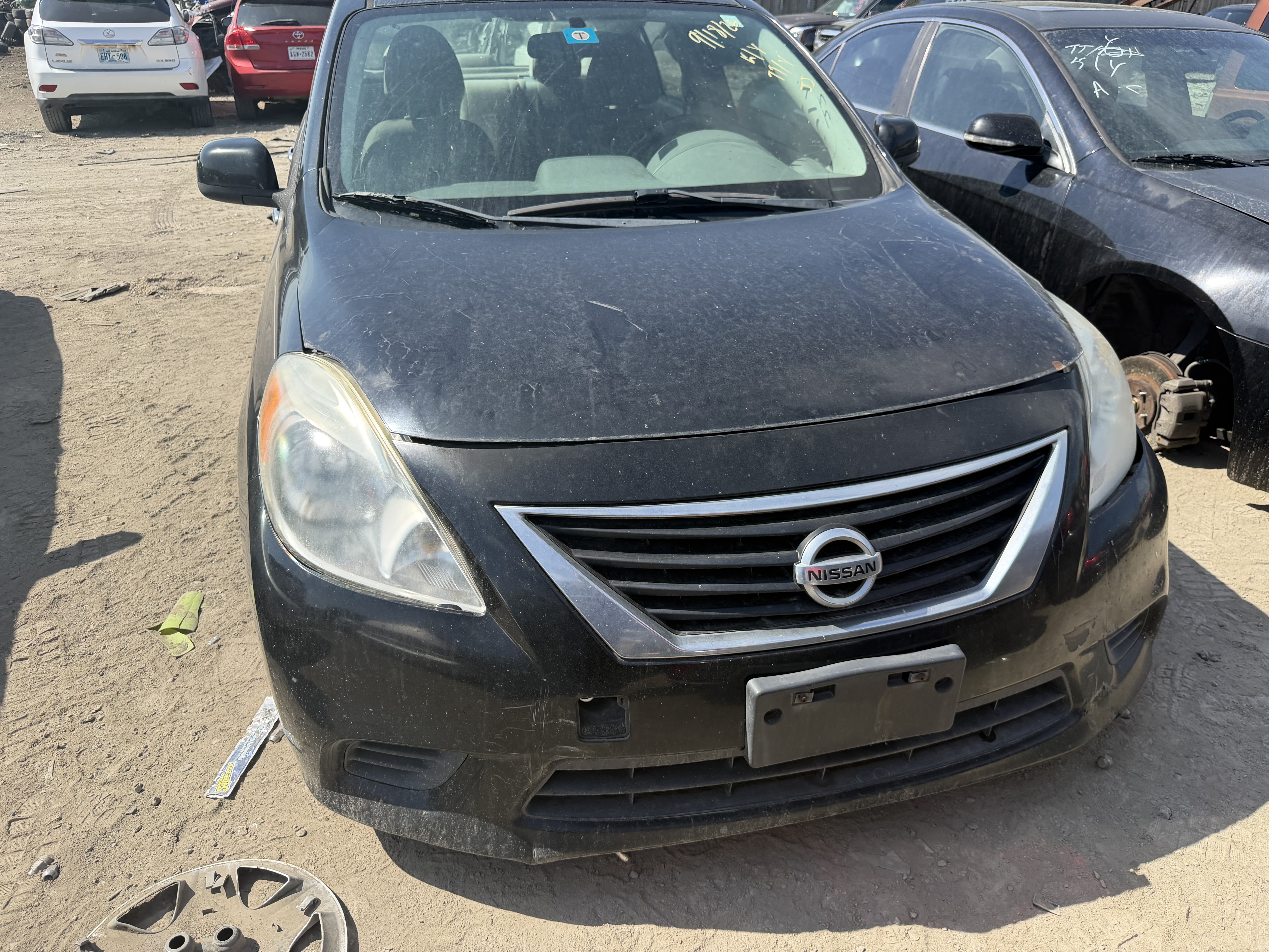 2012 NISSAN Versa