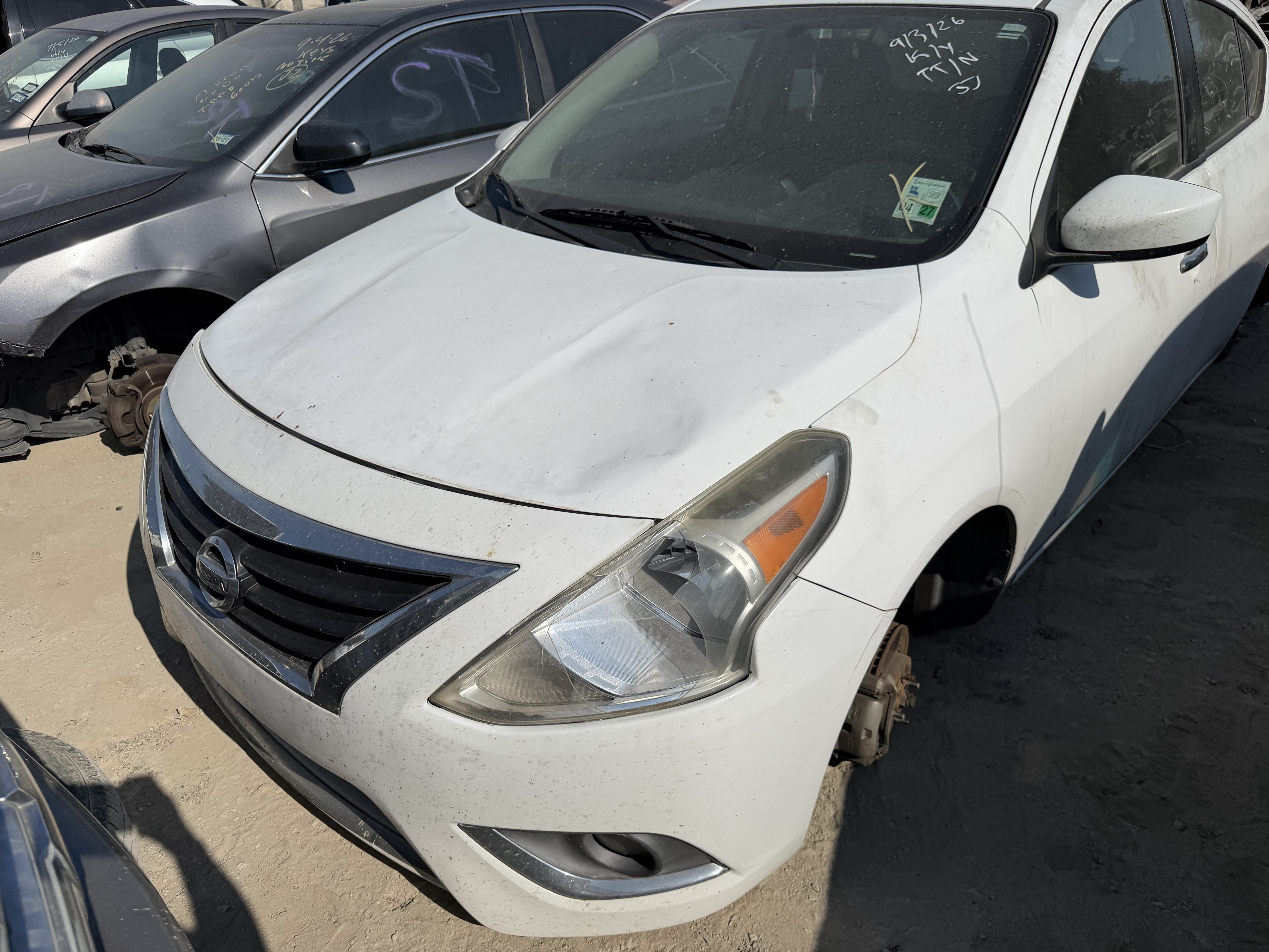 2016 NISSAN Versa