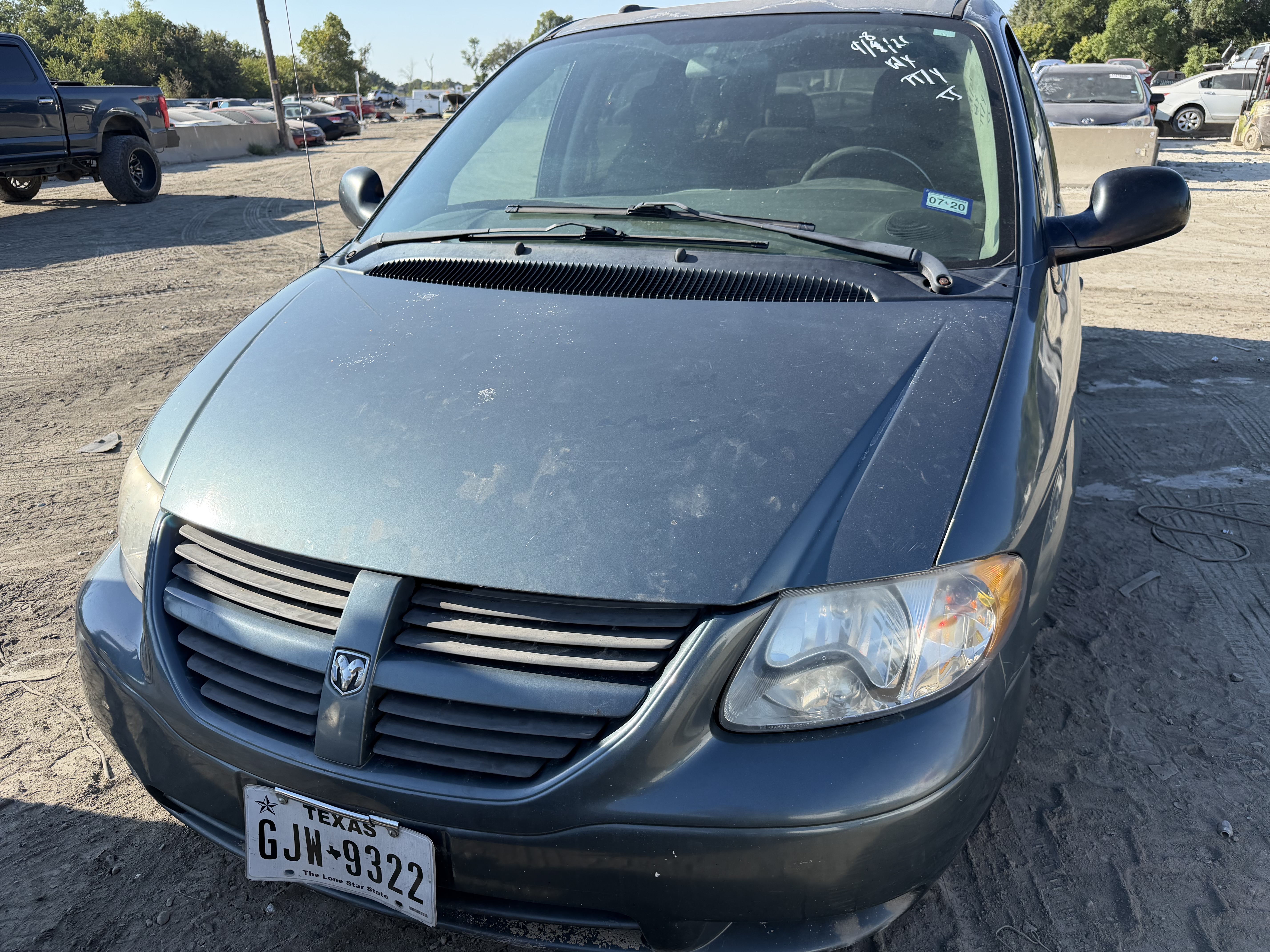 2005 DODGE Caravan/Grand Caravan