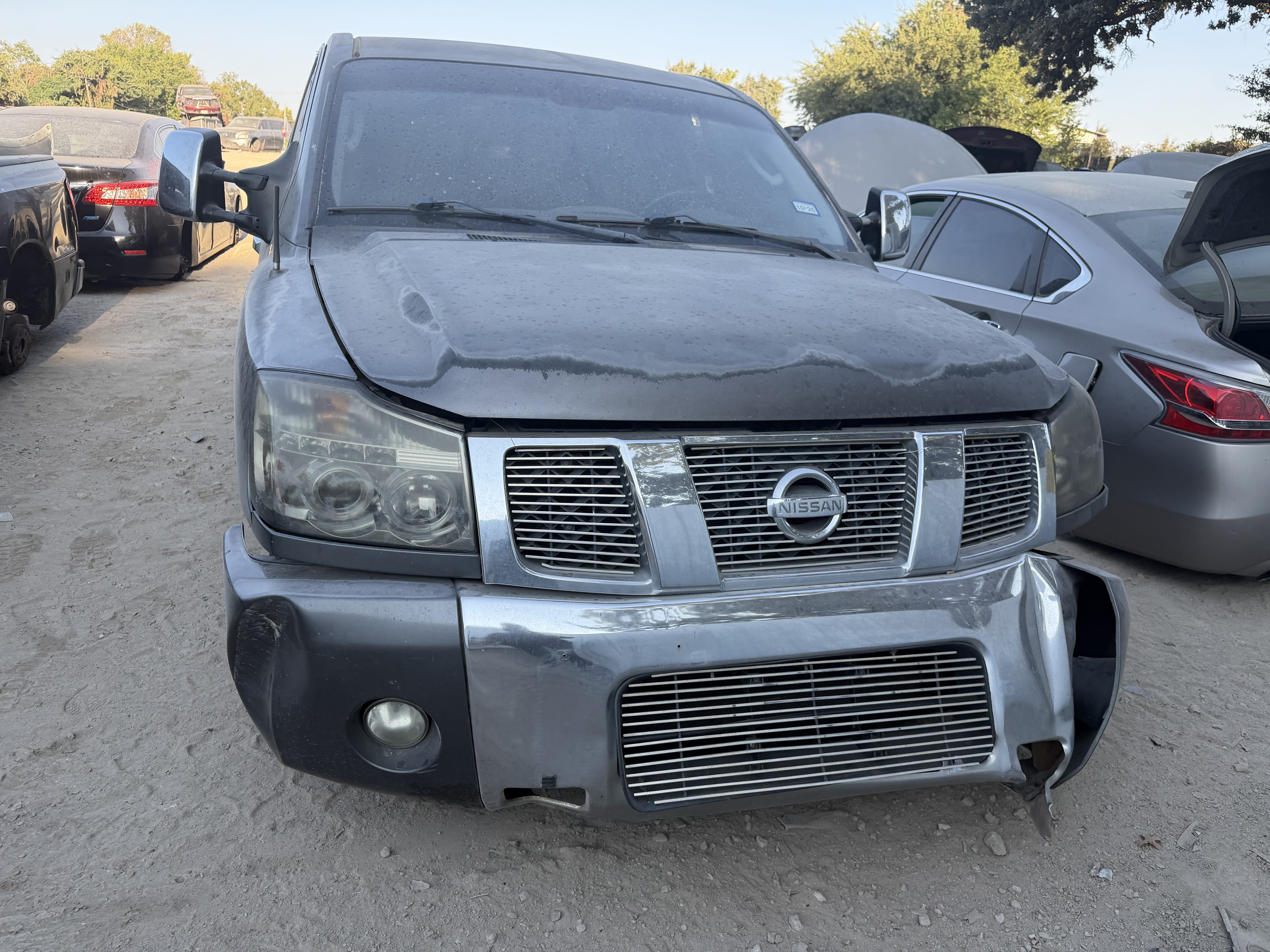 2004 NISSAN Titan
