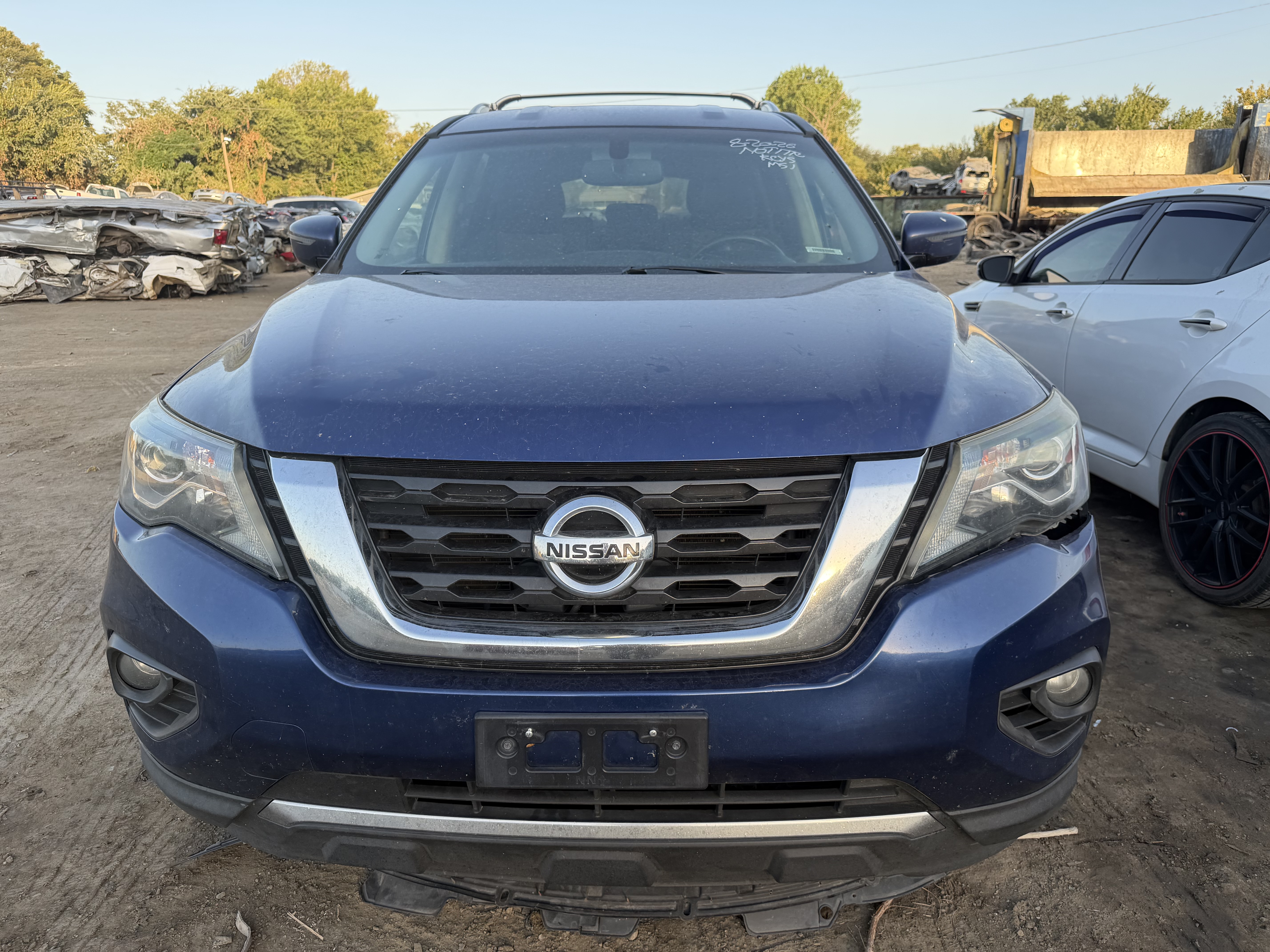 2017 NISSAN Pathfinder